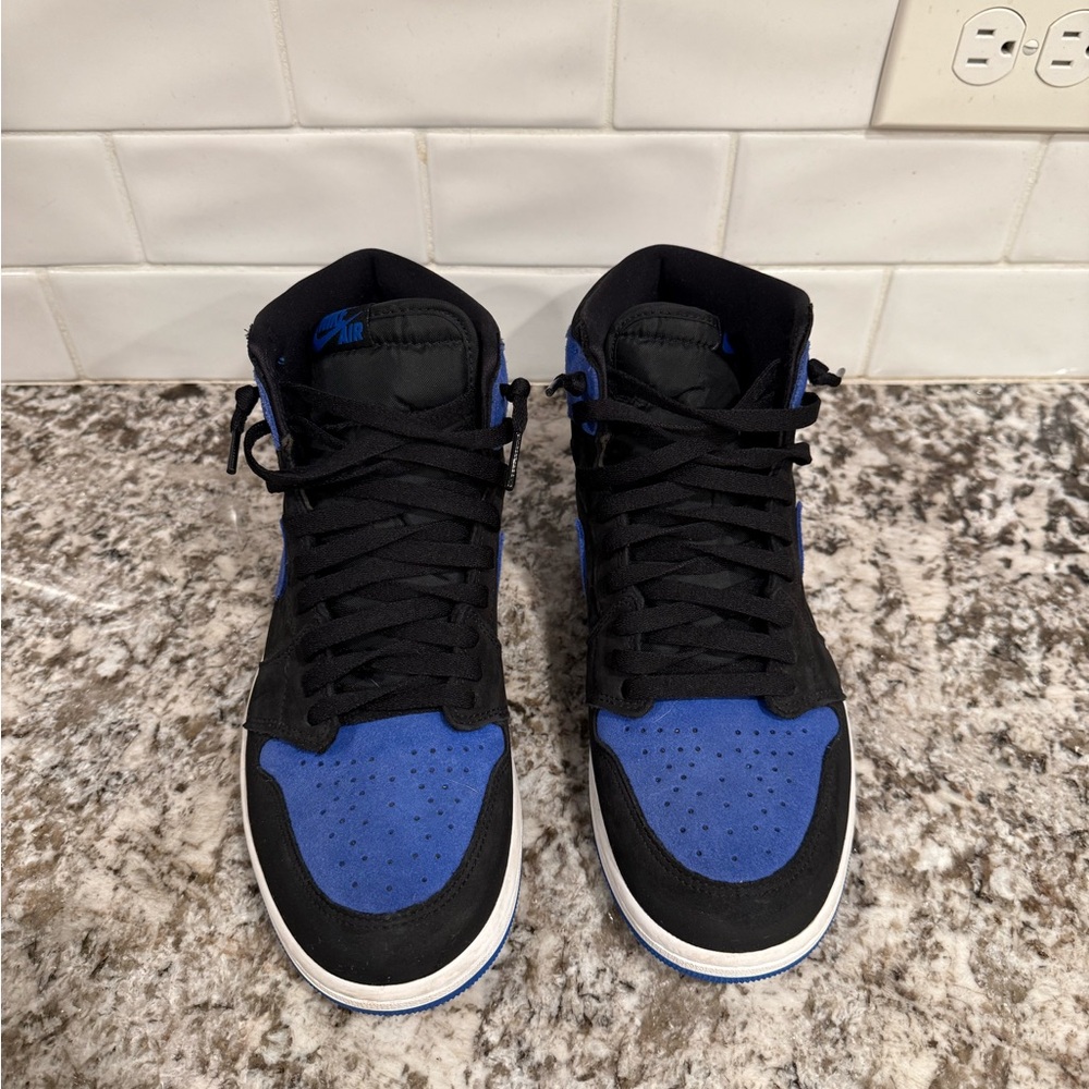 Men’s Jordan 1 Royal Reimagined (size 10) - Picture 2 of 10